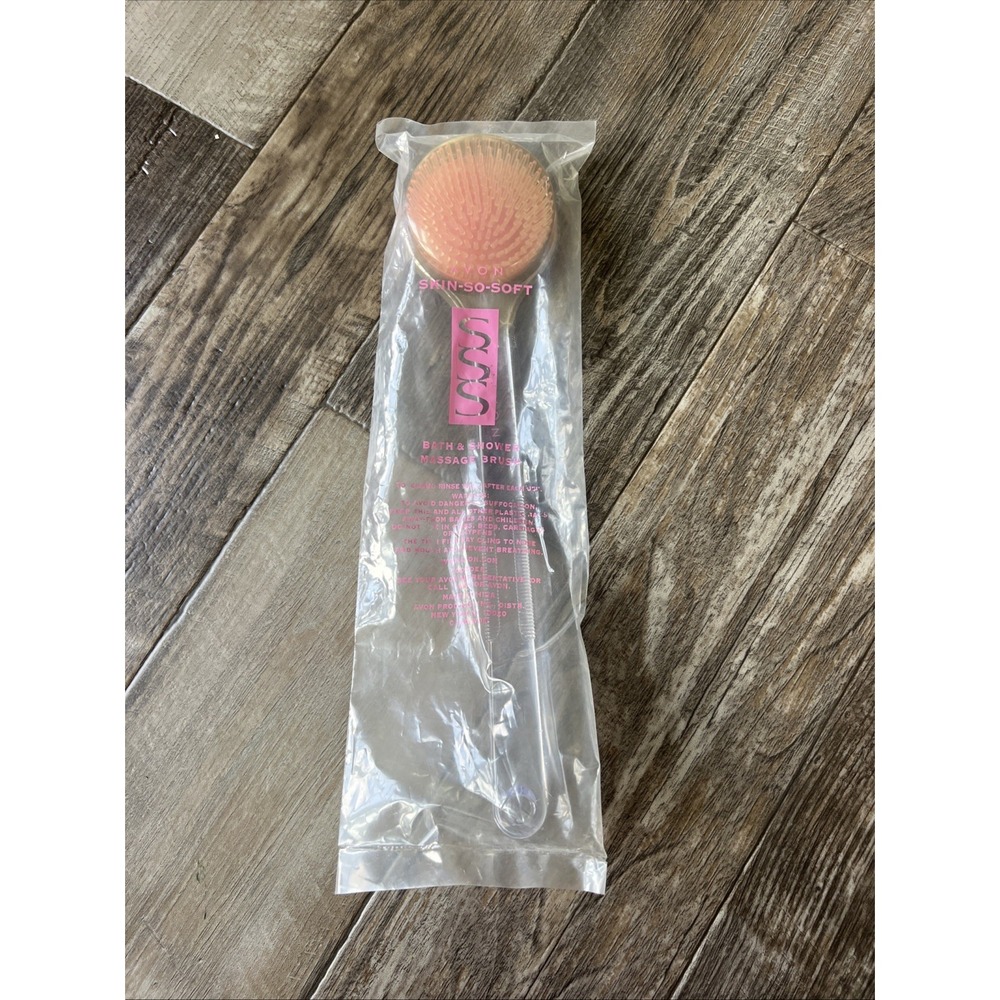 AVON Skin So Soft Bath & Shower Massage Brush Curved Handle